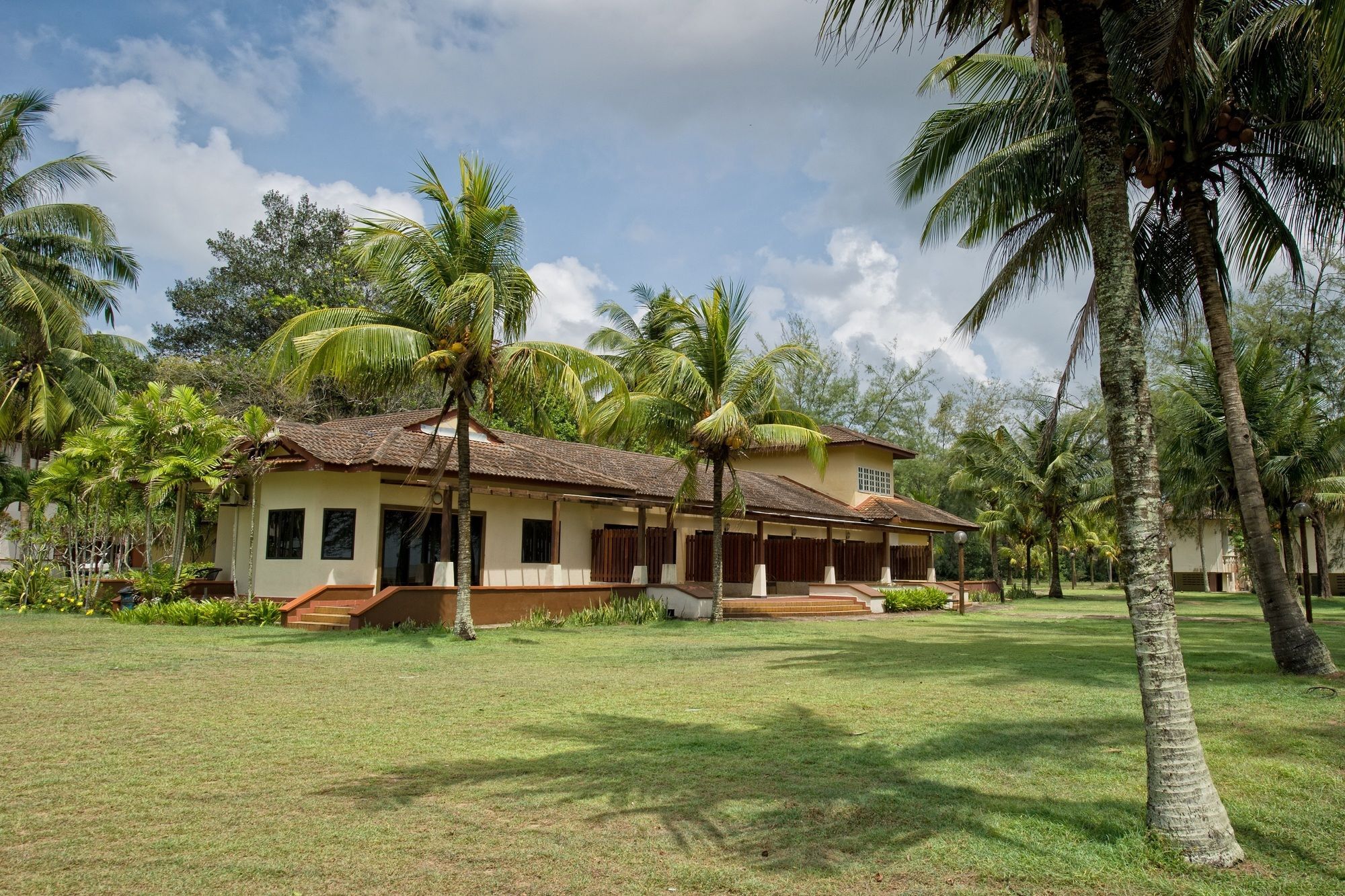 Villea Rompin Resort & Golf Kuala Rompin Exterior foto
